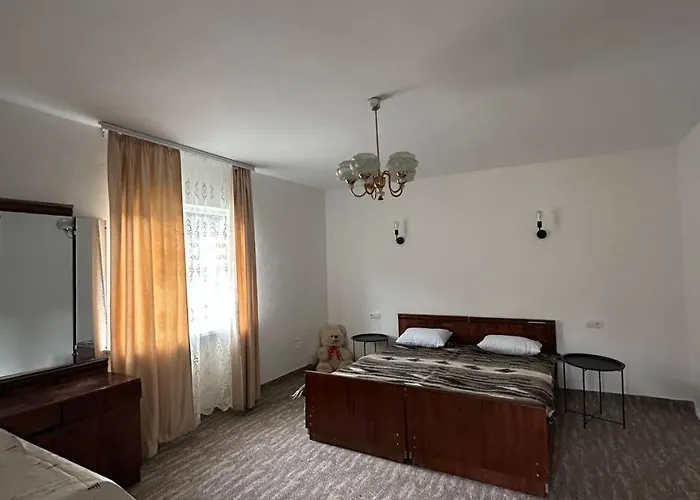 Дом отдыха хата у карпатах Yavoriv (Ivano-Frankivsk)